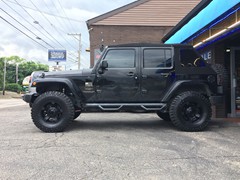 2017 Jeep Wrangler with Teraflex 2.5 inch Sport ST2 lift with 2.1 Falcon shocks and Teraflex 1.25 inch body lift with 17x9 Rockstar 2 wheels and 35 inch Cooper tires